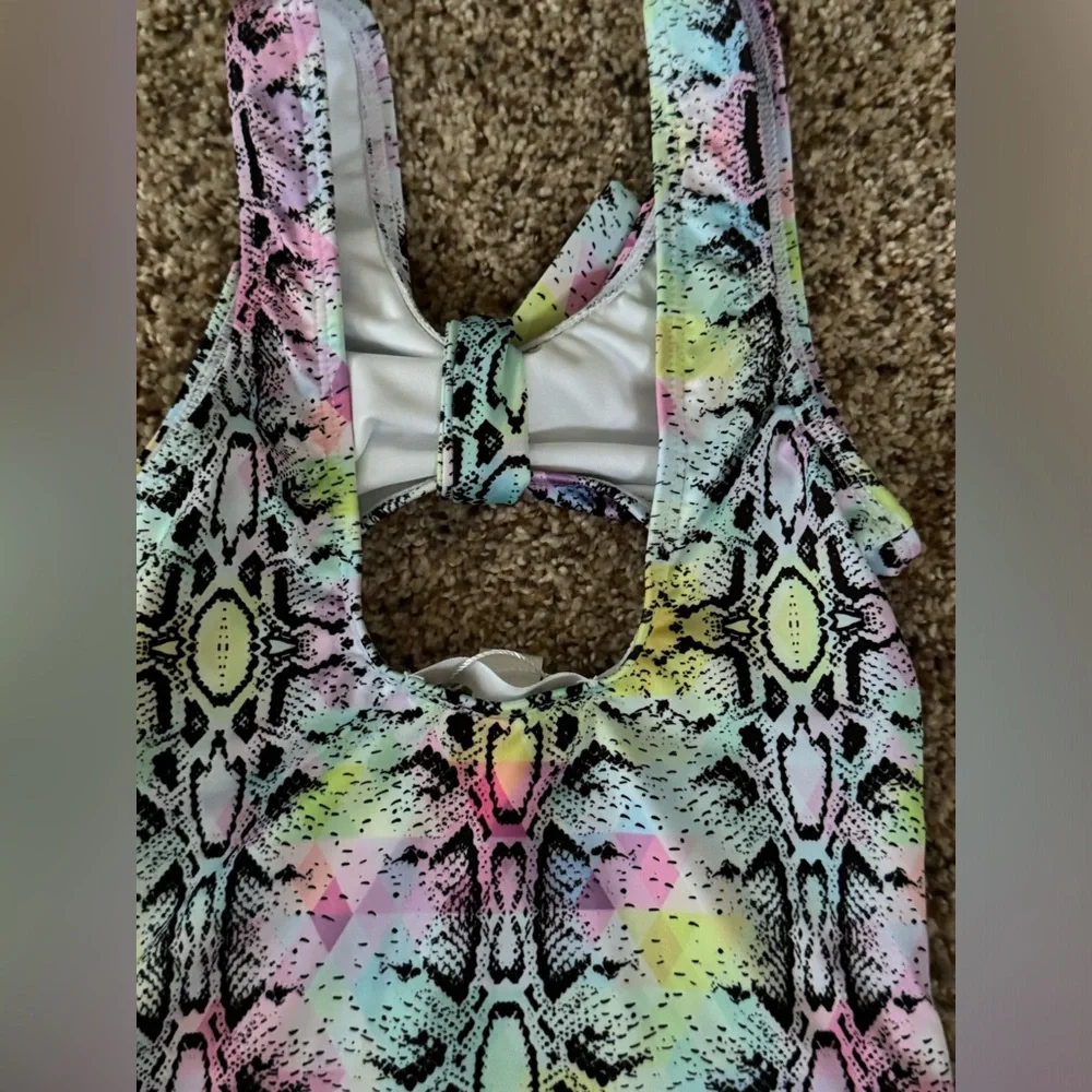 NWT and in Plastic Girls Stella Cove 4 Yrs Pastel Reptile Print Swimsuit